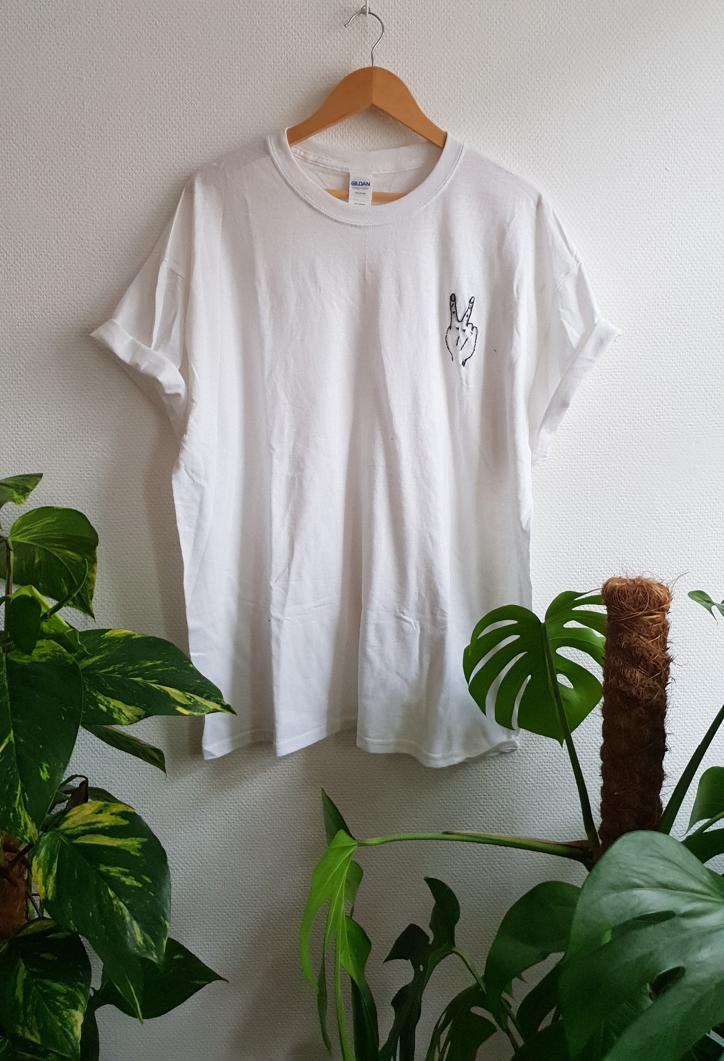 Hand Embroidered Peace Hand Shirt - Spacy Shirts