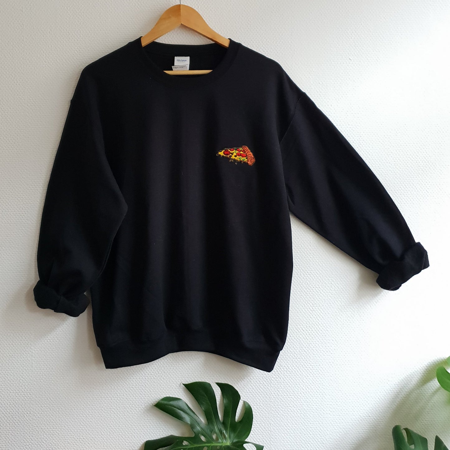 Cozy Pizza Patch Sweater - Spacy Shirts