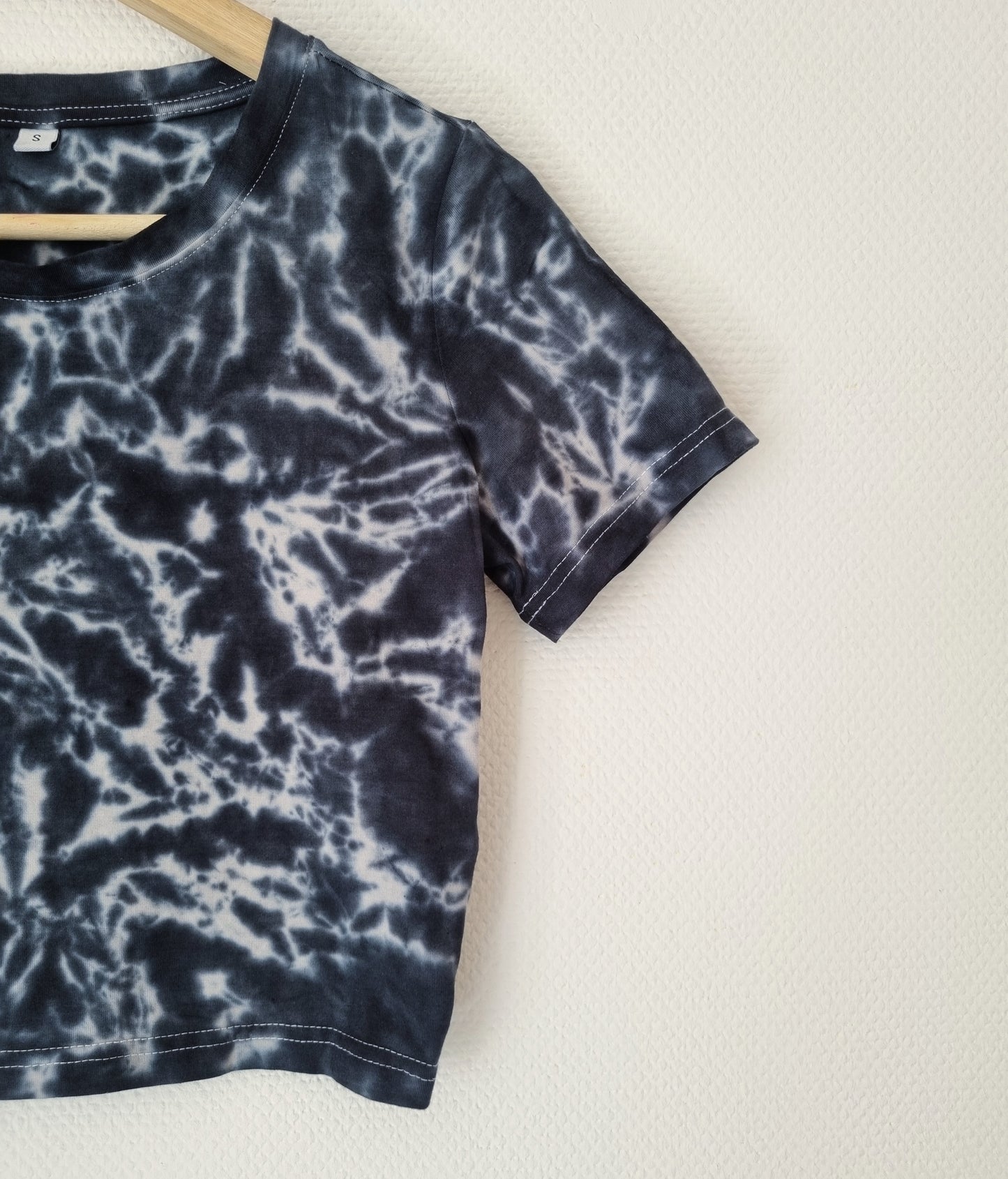 Hand Designed Fitted Dark Gray Galaxy Tie-Dye Crop Top