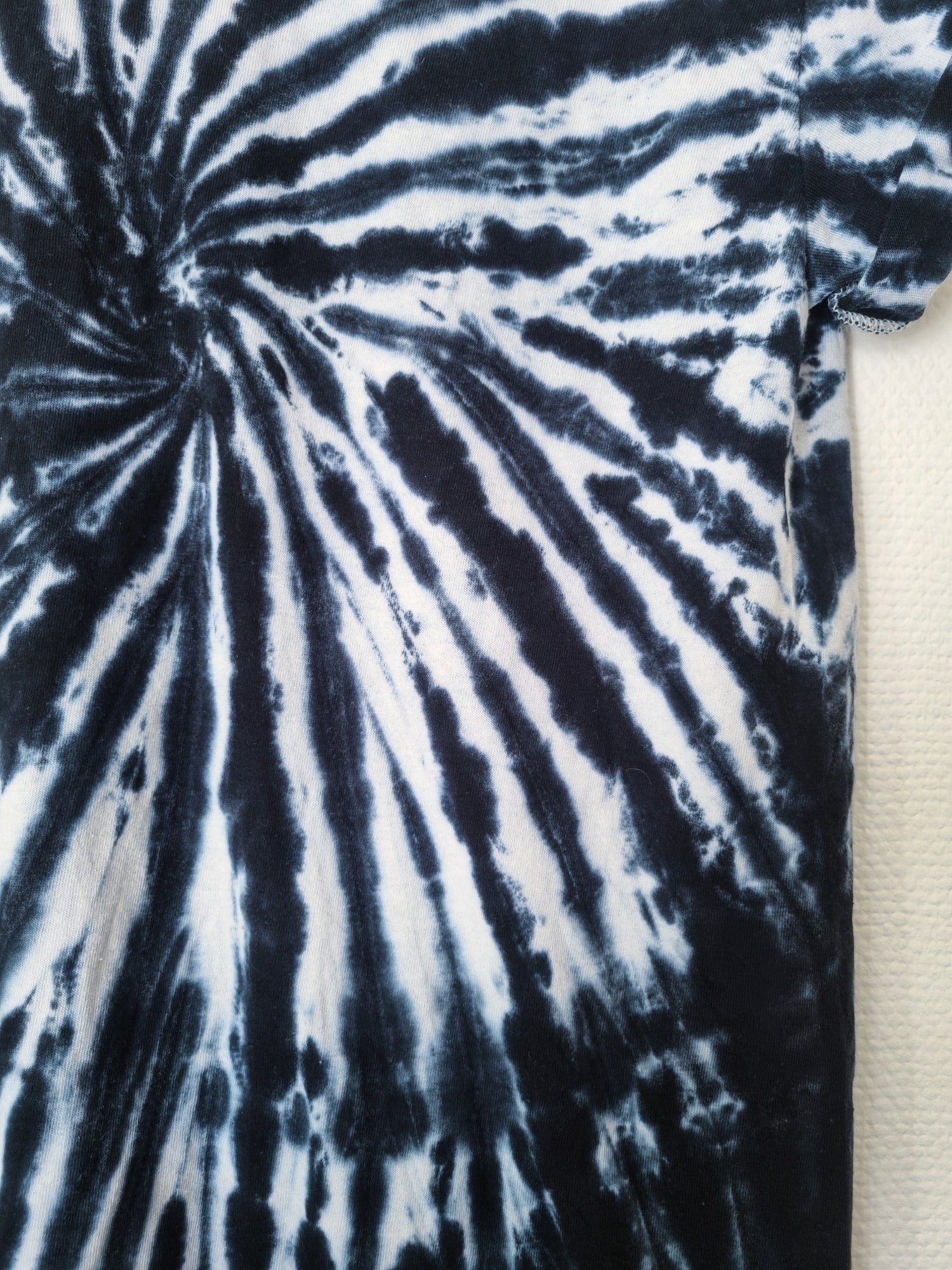 Hand Designed Black Spiral Tie-Dye Shirt – Spacy Shirts