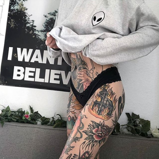 Cozy Gray Alien Patch Sweater - Spacy Shirts